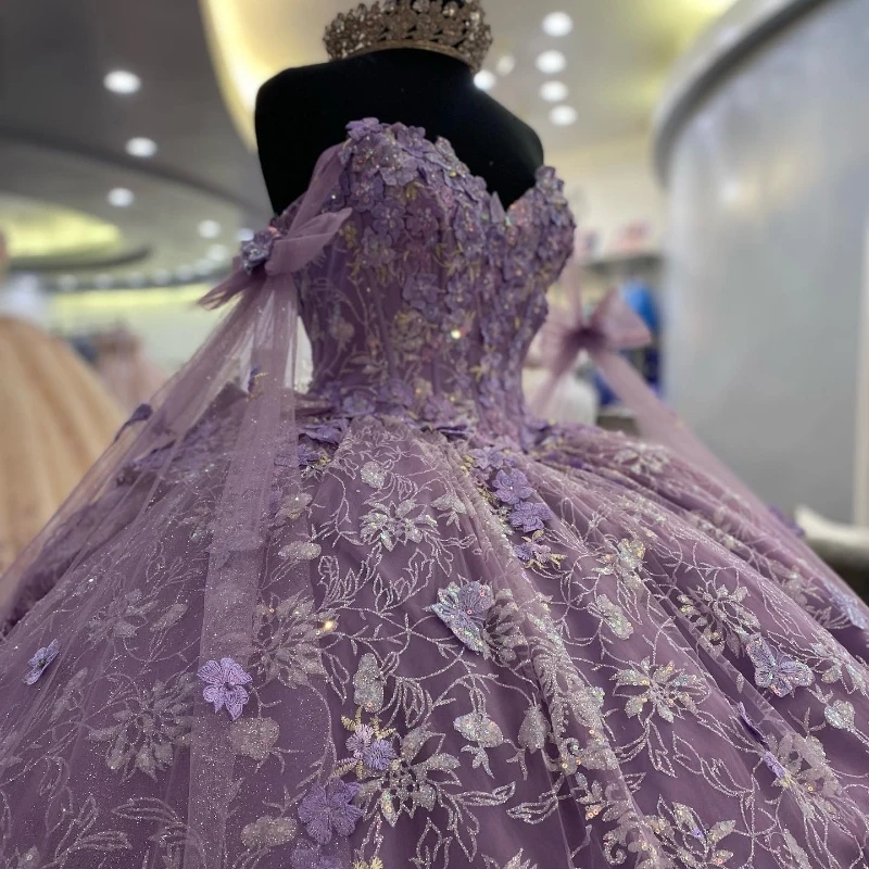 Sparkly Lavender Sweetheart Princess Ball Gown Quinceanera Dresses Off The Shoulder Sequin Applique Lace 3D Flower Beads Tull Bow Sweet 16 Dress Vesti
