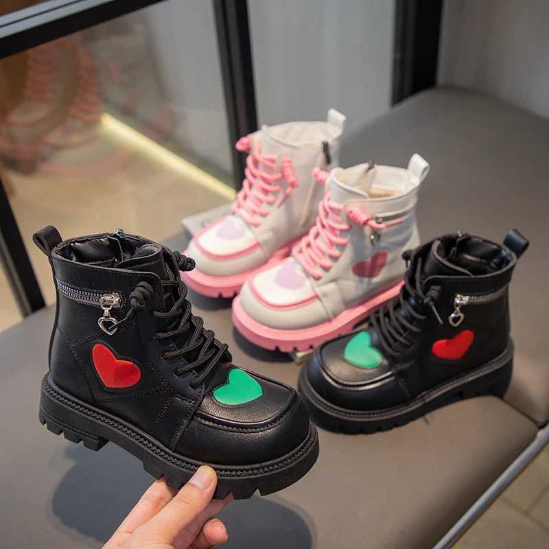 Boots Girls Fashion Boots Kids Rubber Boots Cool Autumn and Winter Cotton Soft Sole with Love Side Zip Children Princess Boots PU H241018