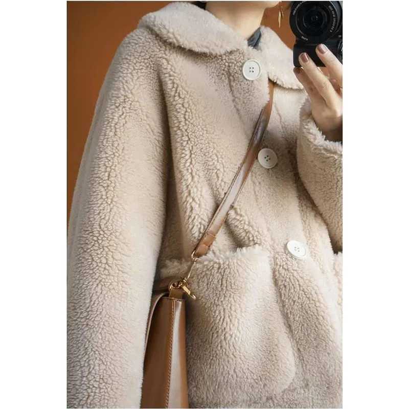 Lamb Wool Jacket Womens Outwear Autumn Winter New Sheep Scissors Fur One-Piece Short Granular Lamb Fleece Coat Loose Warm JackeX241018