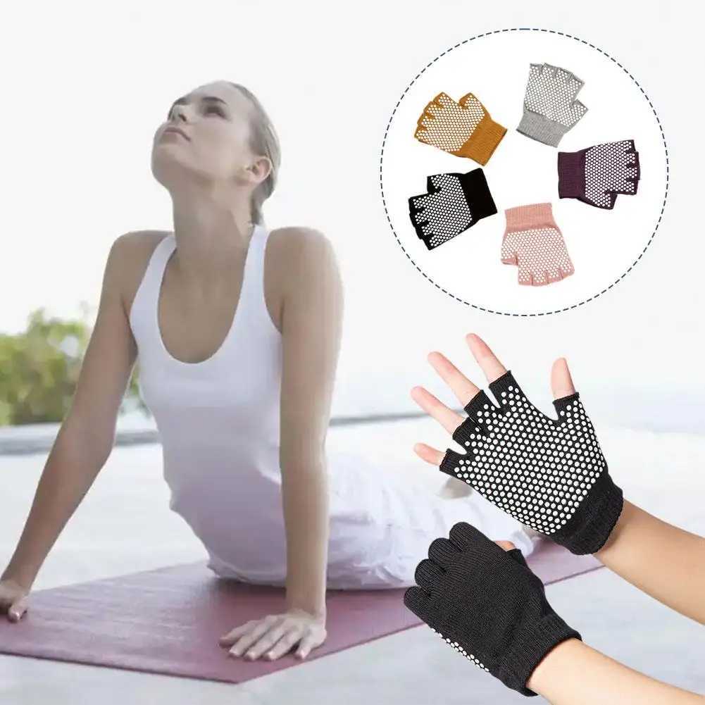 Bicycle gloves anti slip sports yoga mens half finger gloves breathable and shockproof sports gloves Bicyc fishing glovesW241018
