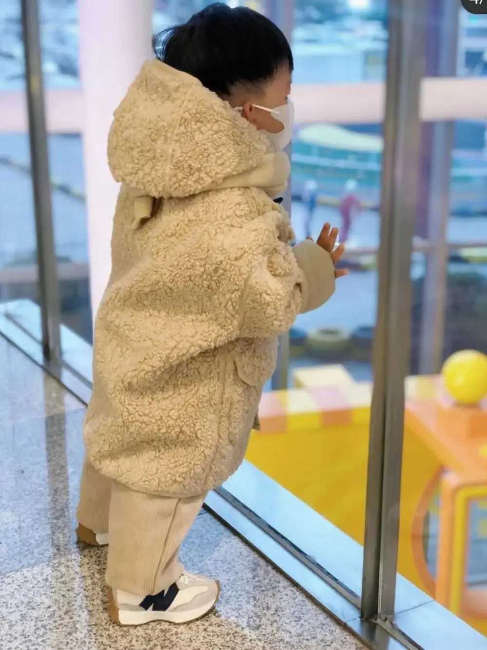 Boys and Girls Coat Cashmere Fur Medium length Hooded Coat Girls Hair Sweater Boys Clothing M241018
