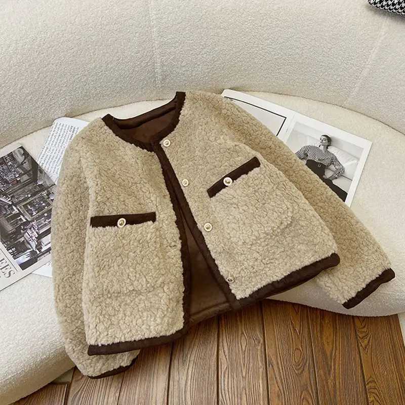 Fur One-Piece Jacket Women 2024 Autumn Winter Contrasting Color Small Fragrant Style Lamb Wool Short Single-Breasted TopX241018