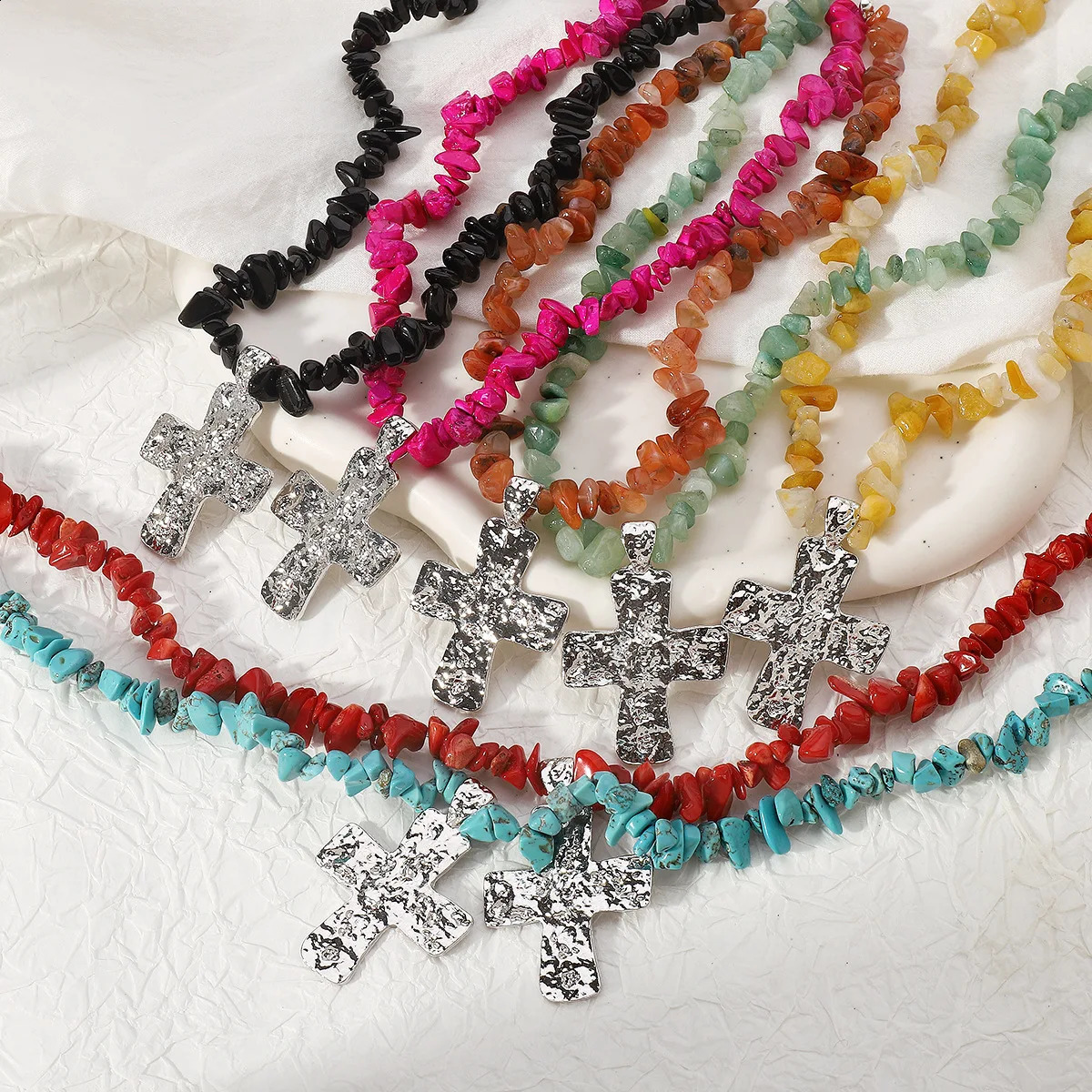 Irregular Stone Necklace from Europe and America Western Cowboy Style Natural Turquoise Cross Necklace 241018