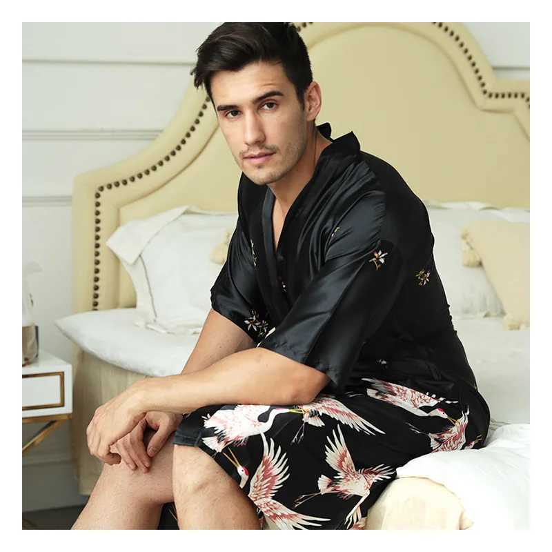 Black Chinese Men Silk Rayon Robe Summer Casual Wedding Best Man Sleepwear V-Neck Kimono Yukata Bath Gown Plus Size XXXLXJ241018