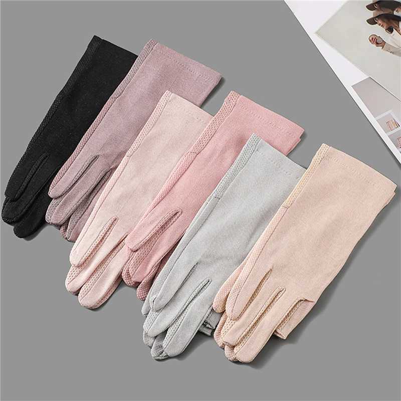 Summer and Autumn Womens Thin Lace Show Finger AK Finger Cycling UV Sunscreen Finger GlovesW241018