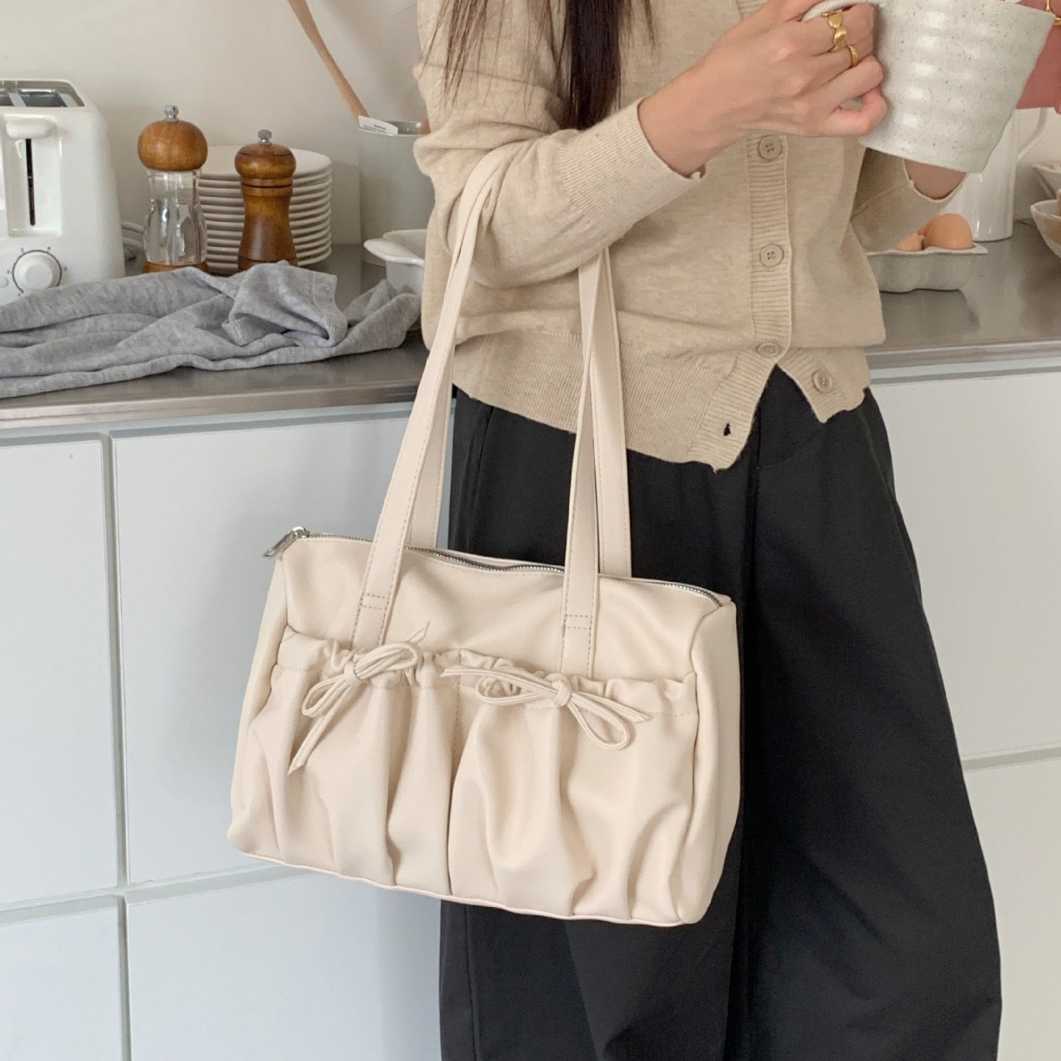 Korean version autumn winter underarm bag with pleated bow, fashionable versatile hand-held shoulder bag 241015