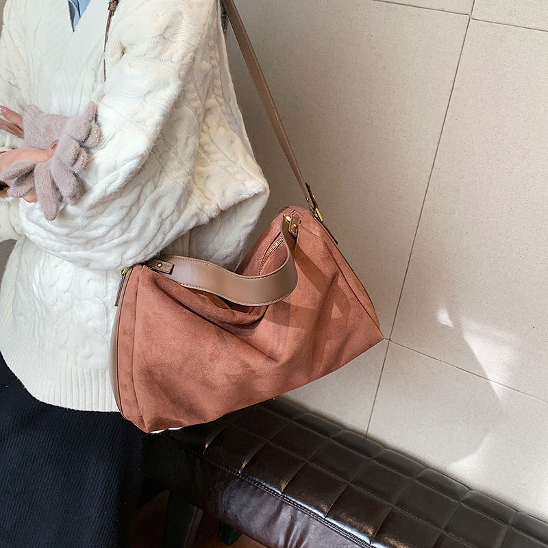 Miyagawa Korean Version Niche Frosted Boston Commuting Bag 2024 Autumn/Winter New Fashionable Crossbody Tote Bags