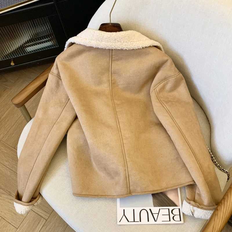Bomon Korea Autumn and winter new loose casual horn button fur one lamb wool thick warm coat Womens fashion trend lapel coatX241018