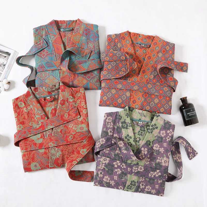 Fashion 100% Cotton Double-layer Gauze Kimono Robe Women men Bathrobe New Print Cardigan Sleepwear Night Grow Hotel Spa RobeXJ241018