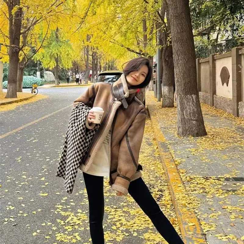 Leather and Lamb Wool Jacket for Women 2024 New Winter Suede Motorcycle Jacket Cotton Jacket for Both men and Women Commuting WFX241018