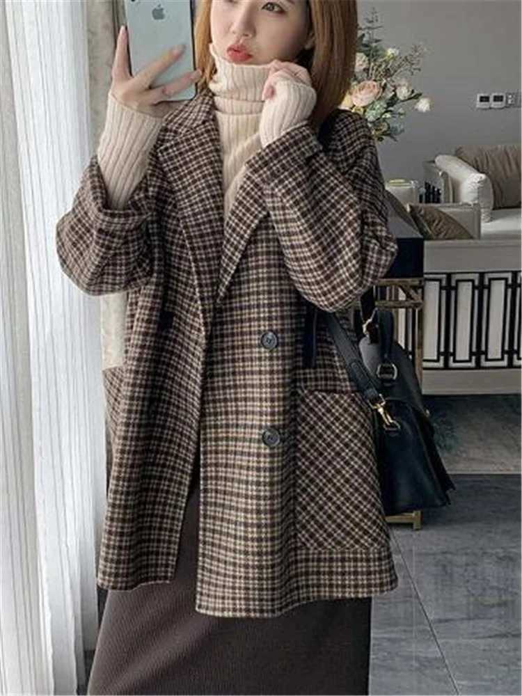 Woolen Suit Jacket Womens Outwear Retro Mid-length Plaid Coats Autumn Women Trench Coats Thin Overcoats OL Casual Female CoatX241009