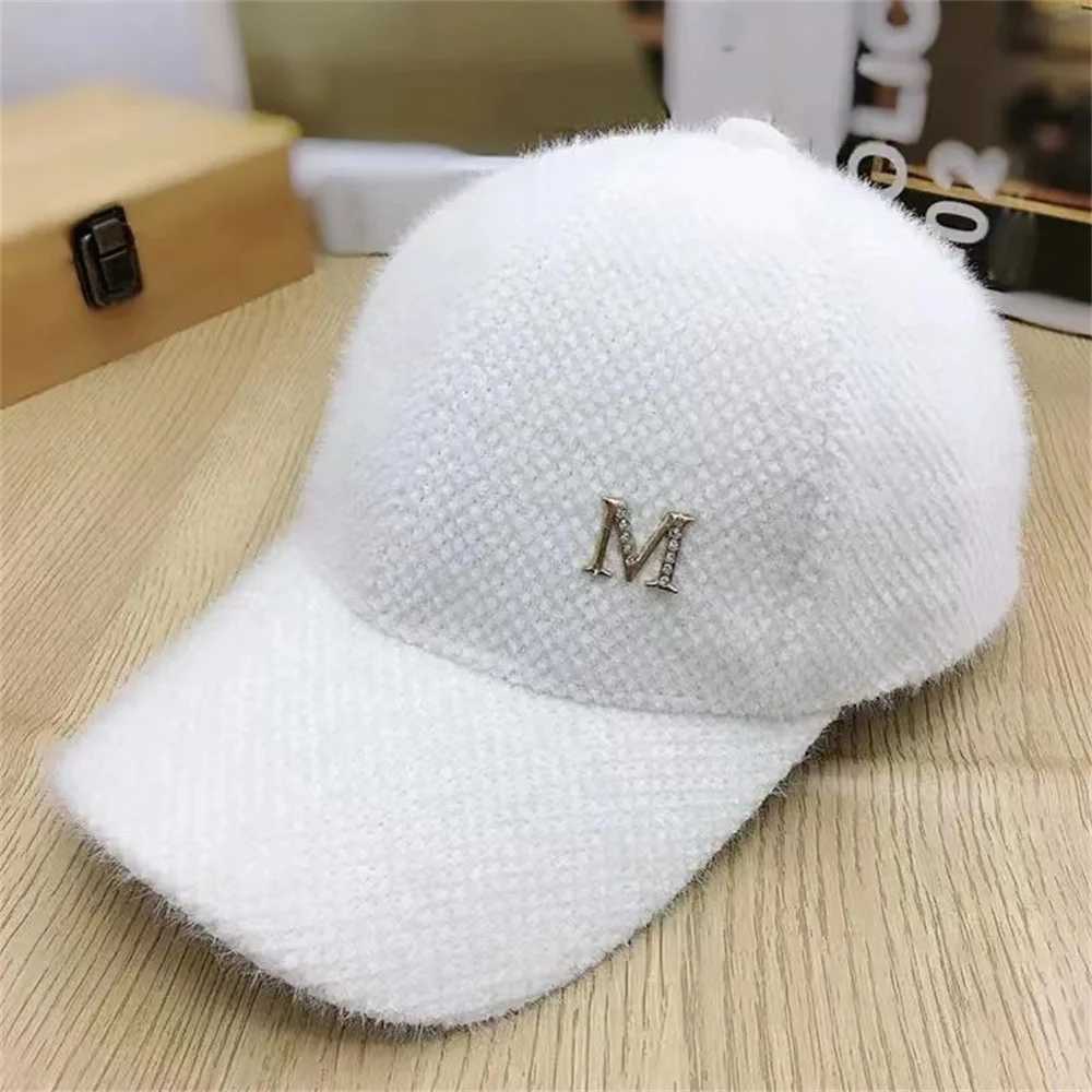 Autumn Simple Metal M Solid Color Rabbit Hair Baseball Cap Womens Winter Outdoor Warm Thickened Fashion Plush Sunshade Hat 2023X241018