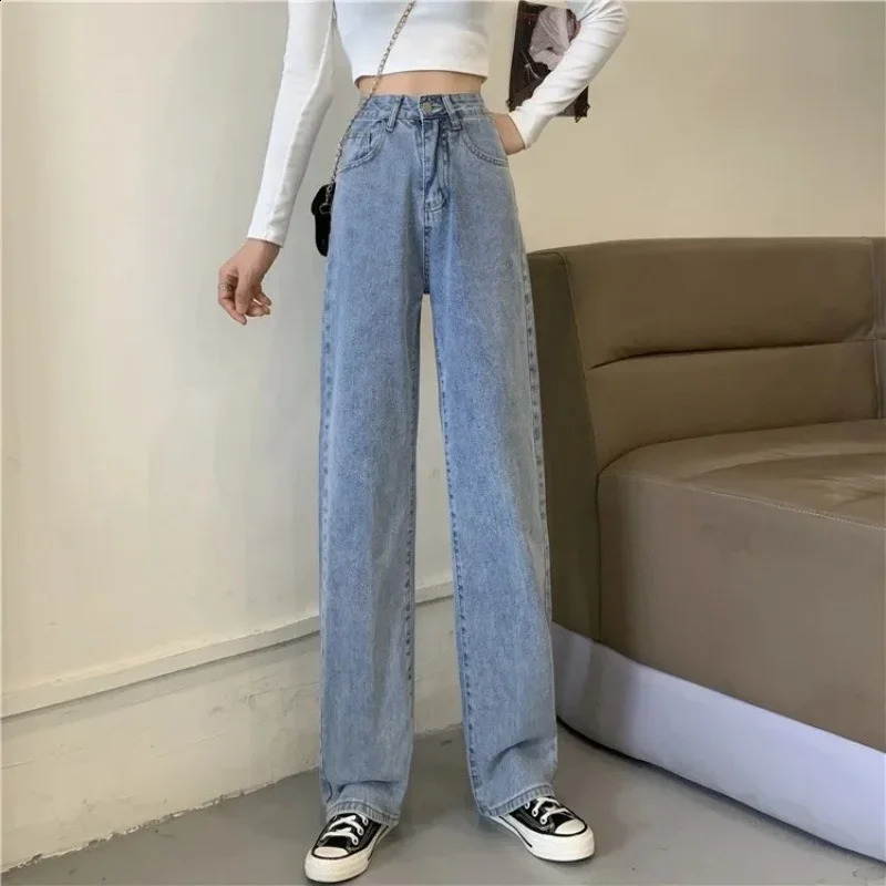 2024 womens denim jeans miscellaneous straight pants are comfortable exquisite and slim 241007