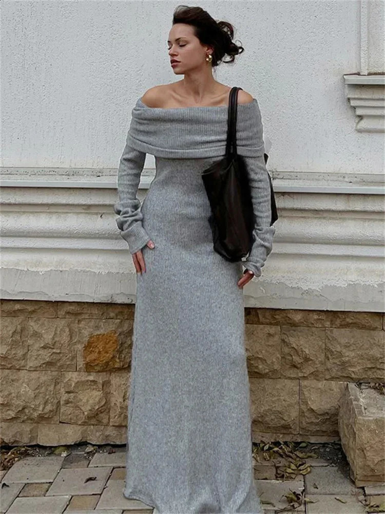 Off-Shoulder Knit Long Dress Women High Waist Slim Elegant Fashion Pleated Maxi Dress Long Sleeve Backless Knitwear Dress 241017