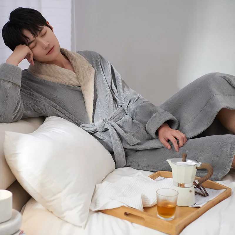 Autumn Winter Bathrobe Men Warm Flannel Sleep Top Kimono Robes For Male Coral Velvet Robes Long Bath Robe Bride Robe Dress GownXJ241018