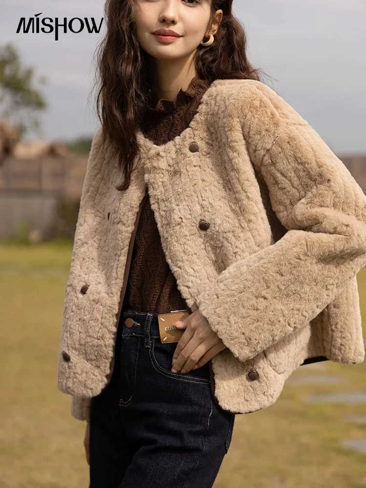 MISHOW Lamb Wool Coat for Women 2022 Winter Korean Short Single Breasted Oneck Jacket LooseThicken Warm Female Coats MXB45W0826X241018