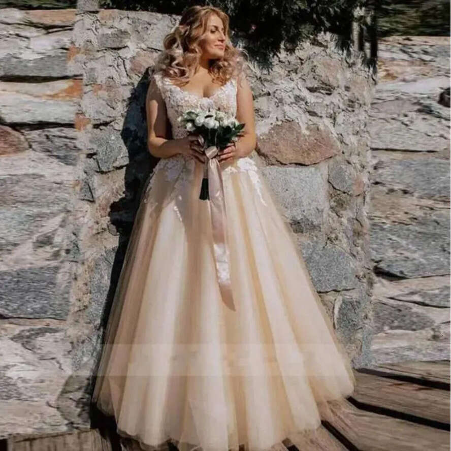 E A Garden Champagne Country Wedding Dress Up Back V Neck Lace Appliques Bridal Gowns Plus Size Vestido De Novia Ppliques Estido ppliques estido stido