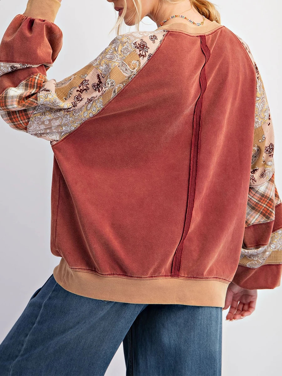 Women s Cozy Oversized Hoodie with Unique Graphic Print and Ribbed Crew Neck Stylish Pullover Sweatshirt for Autumn Fashion 241017