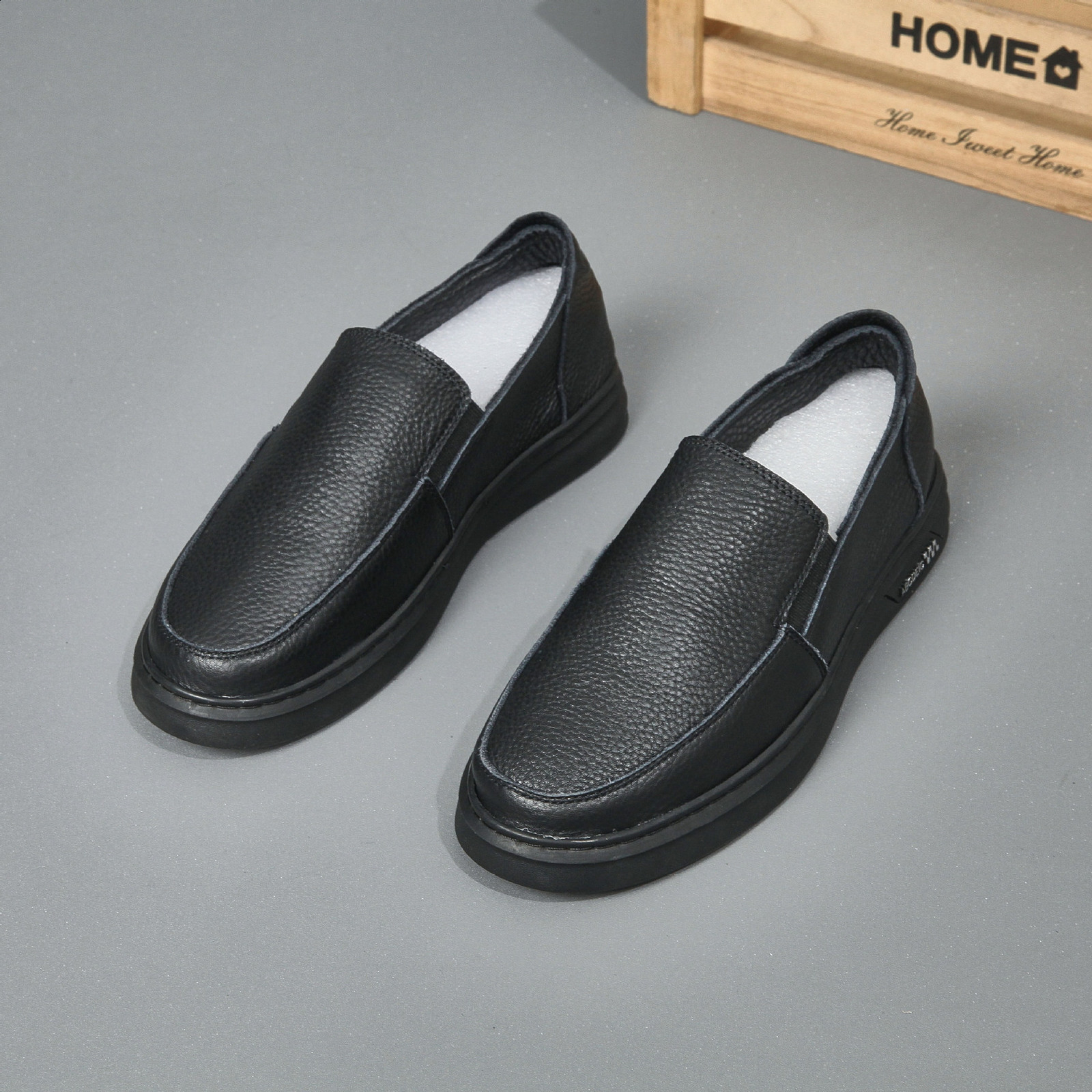 Mens Summer New Leather Casual Shoes Fashion Versatile Shoes Soft Bottom Soft Surface Reveals Cowhide Mens Shoes 220902