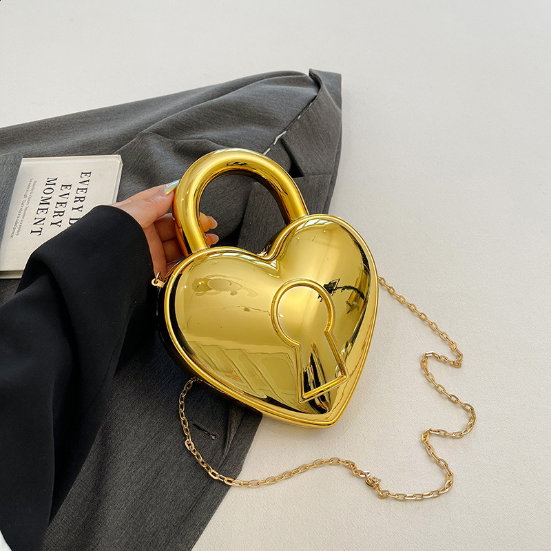 Acrylic box bag niche womens bag ins trendy chain crossbody bag internet celebrity love heart mouth red envelope R250317
