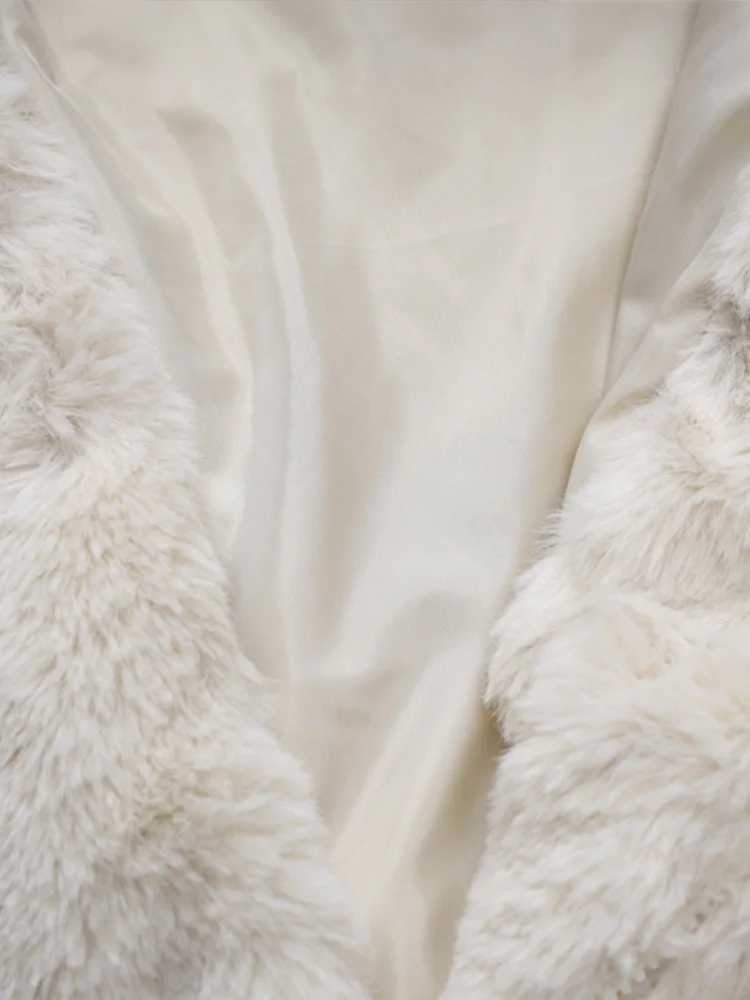Women Lamb Wool Short Coat Long Sleeve Turn Down Collar Zipper Female Coats 2024 Autumn Winter New Warm Thick Streetwear JacketsX241018