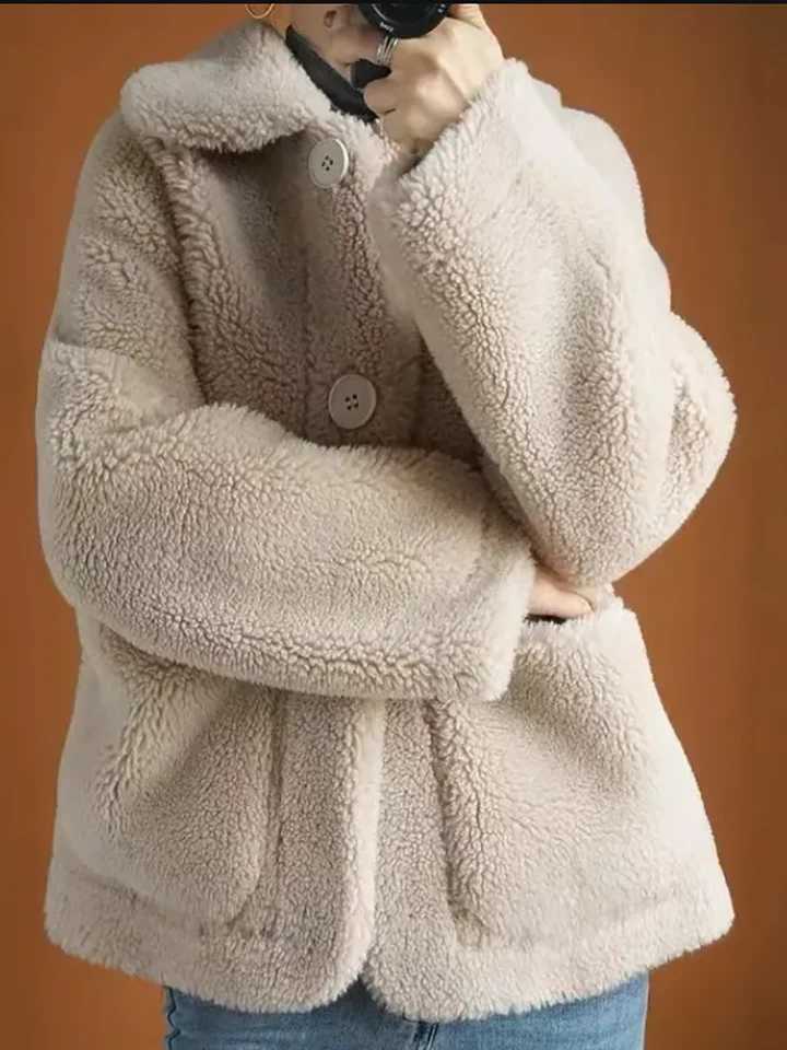 Lamb Wool Jacket Womens Outwear Autumn Winter New Sheep Scissors Fur One-Piece Short Granular Lamb Fleece Coat Loose Warm JackeX241018