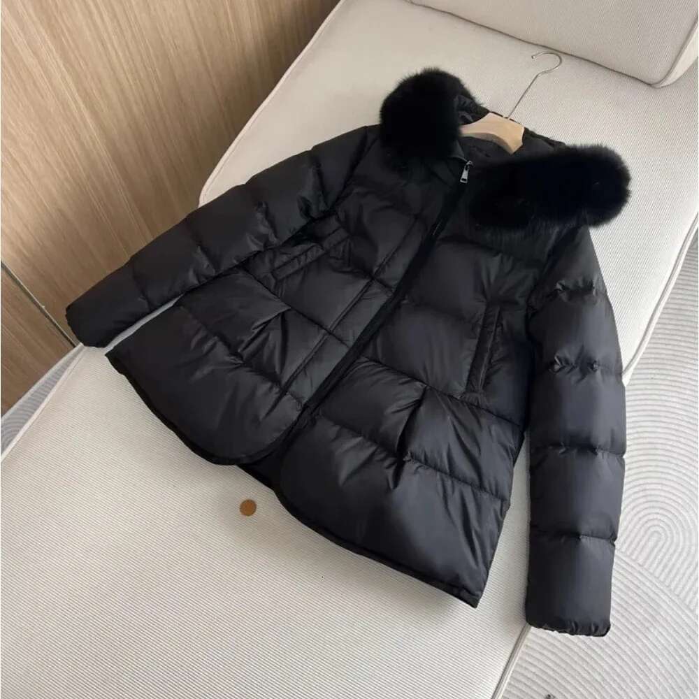 2024 New Fashion Winter White Duck Down Hooded Real Fox Fur Collar Jacket Cape Puffer Coat Women Slim Short Warm
