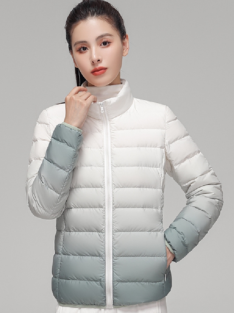 Women Ultra Lightweight Down Jackets 2023 New Autumn/Winter Female Fashion Gradient S Fit Short Stand Collar Keep Warm Coats