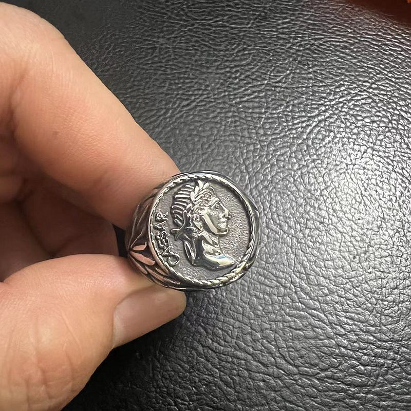 Hip Hop Classic Julius Caesar Casting Ring Titanium Steel 18k Gold Plated Jewelry