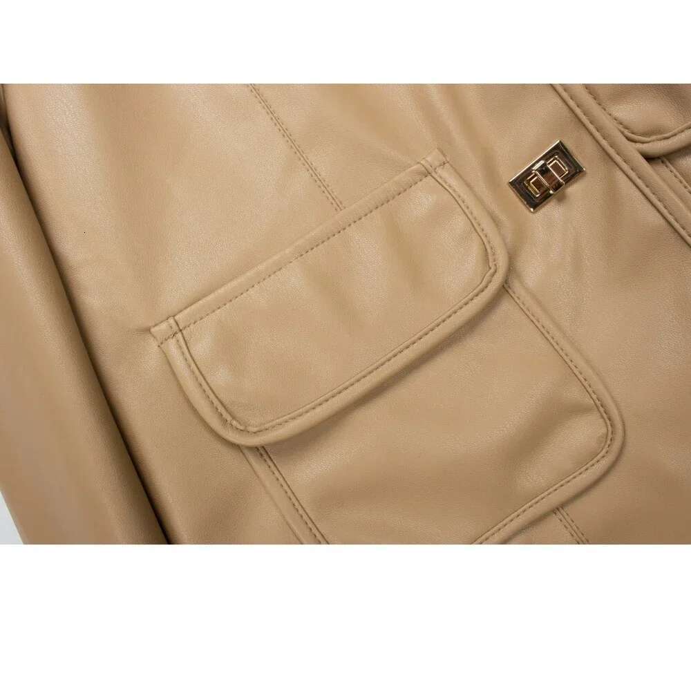Artificial Women Spring Autumn New Fashion Round Neck Metal Buckle Leather Jacket 2024 Europe Popular Small Coat