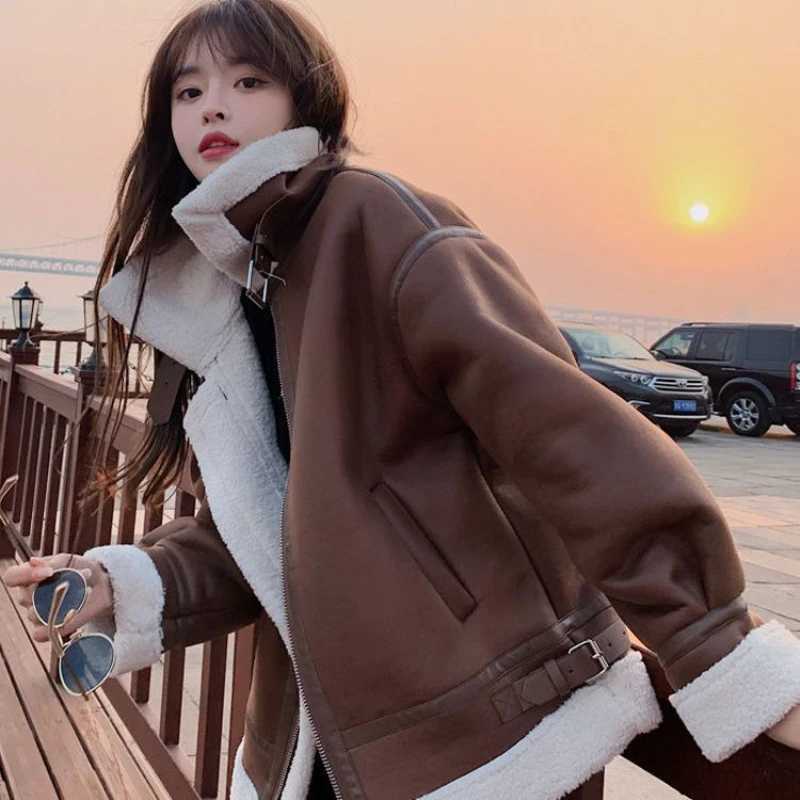 2024 New Winter Lambswool Coat Female Padded Fur One Motorcycle Suit Short Loose Leisure Plush Cotton-padded Jacket Coat FemaleX241018