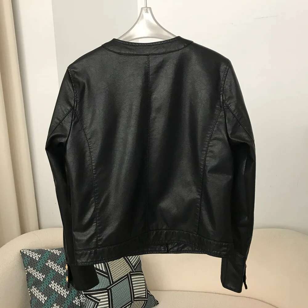 New O-Neck Faux Leather Spring Autumn High Street Short Jacket Women Fashion Vintage Single Breasted Solid Color Pu Coat
