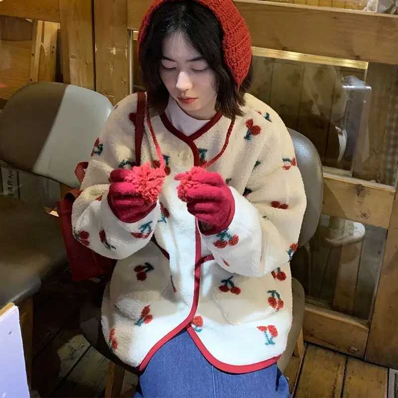2024 New Sweet Cherry Print Lamb Wool Coat Women Autumn Winter New Loose Cotton Jacket Female Chic All-matching O Neck OutwearX241018