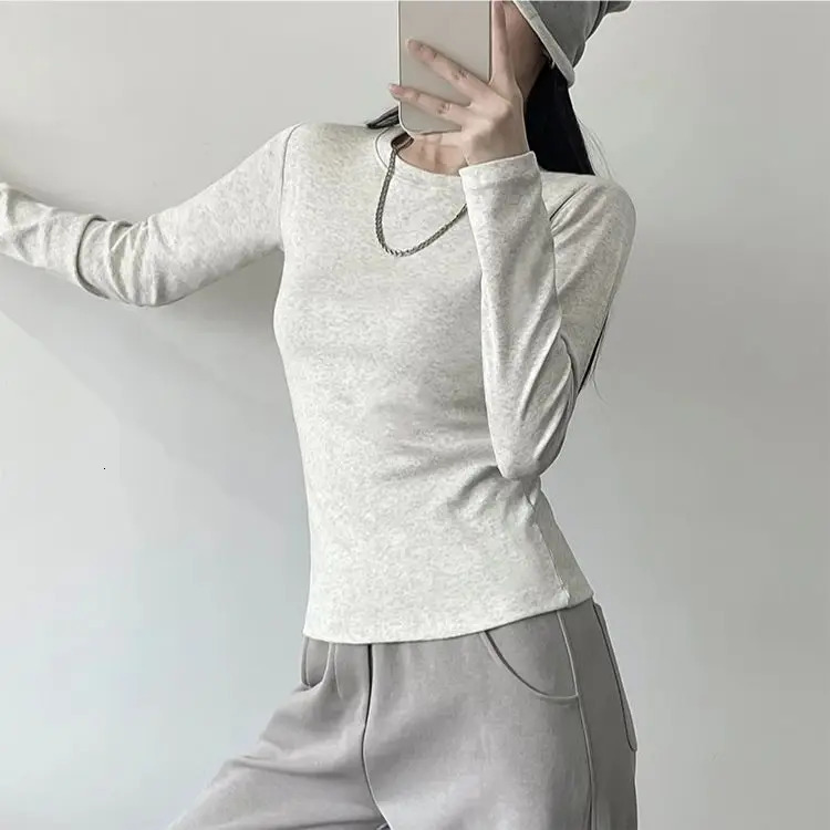 Threaded Cotton Long Sleeve Bottom Shirt Womens Autumn Winter Inside Round Neck tshirt Tops Slim Basic Models Soft 241018