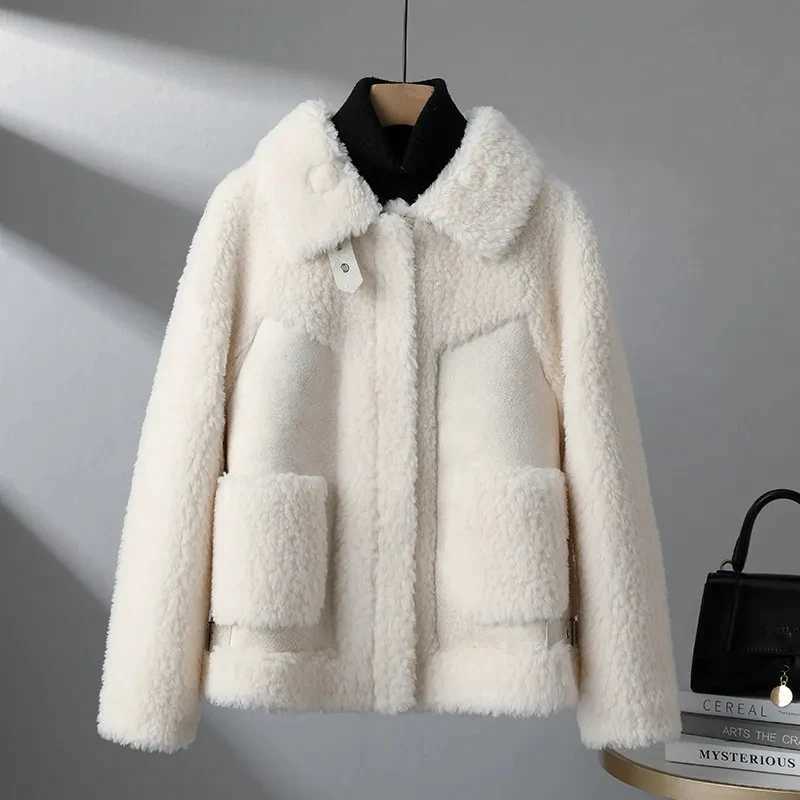 2023 Winter New Particle Splicing Jacket Female Korean Loose Motorcycle Lamb Wool Coat Womens Warm Short Zipper Outwear TopsX241018