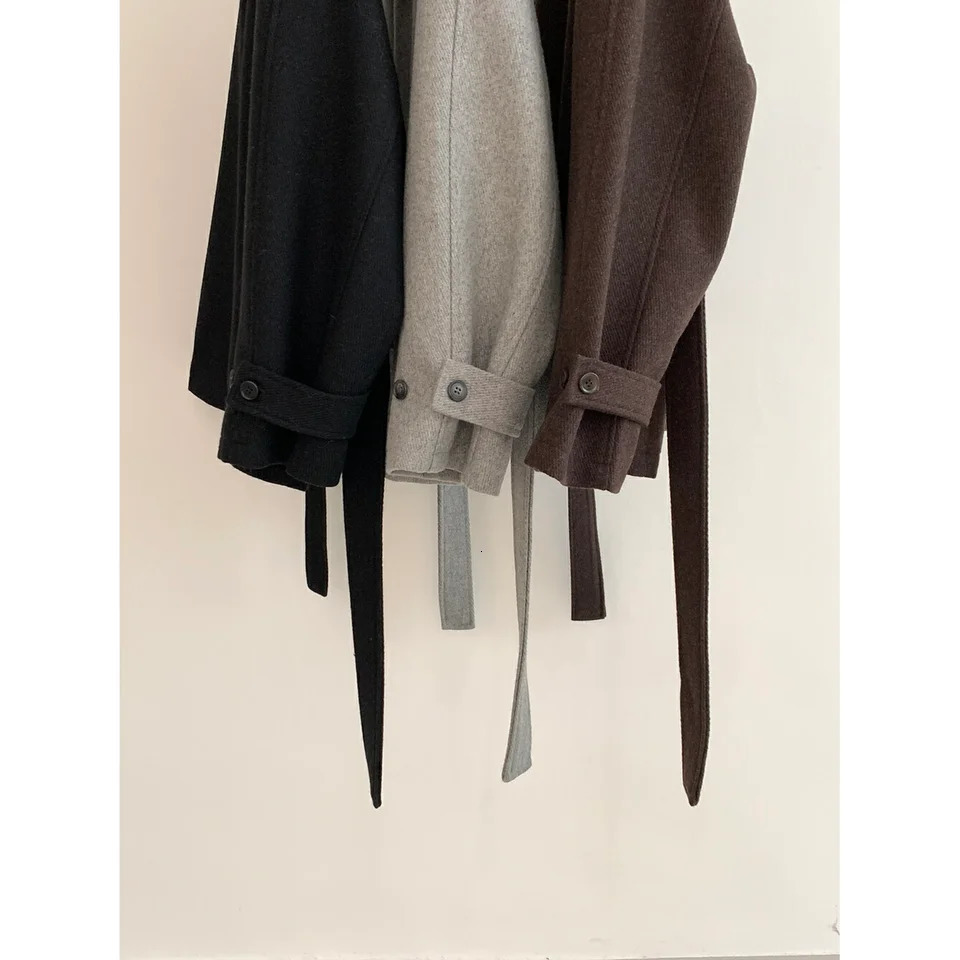 Winter Wool Blend Cropped Girdle Coat Women Raglan Sleeve Stand Up Collar Loose Fitting Casual Jacket Overcoats with Belt 241018