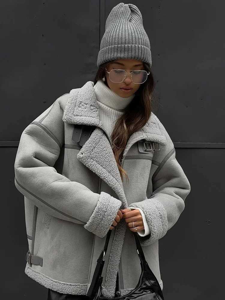 Lamb Wool Zipper Short Coats Women Loose Casual Winter Thick Warm Jacket Female Fashion Turn-down Collar Solid Streetwear CoatsX241018
