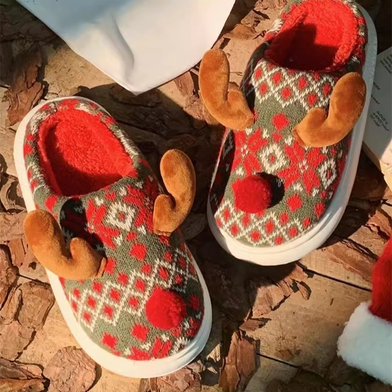 Warm And Fashionable Home Slippers Soft Soled Womens Christmas Reindeer Winter Indoor Household Cartoon Cotton Slippers 241010