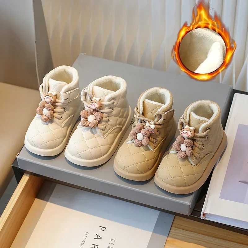 Boots Winter snow boots are suitable for little girls trendy cute smooth girls snow boots artificial fur cotton shoes plush fashion boots H241018