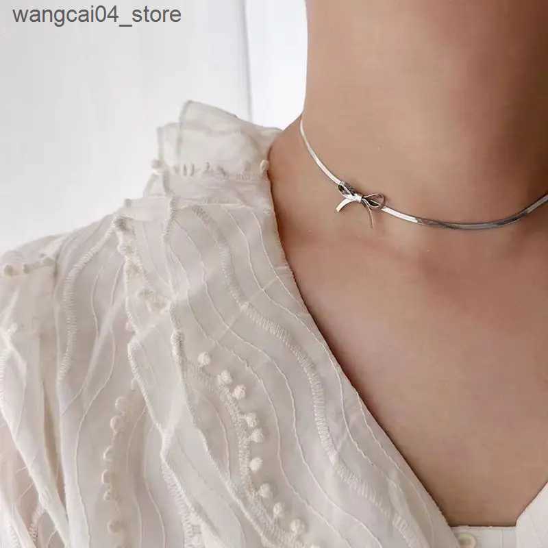 Chokers 10 cute and lovely titanium steel non fading necklaces short bow necklaces Exquisite fashionable charm necklaces gifts for female friends L240