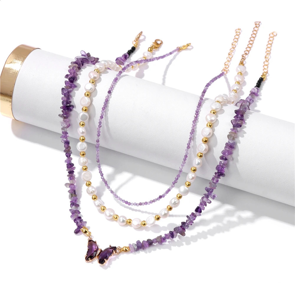 Wholesale irregular stone chip bead necklace natural stone small bead necklace fashionable butterfly pendant necklace jewelry set 241018