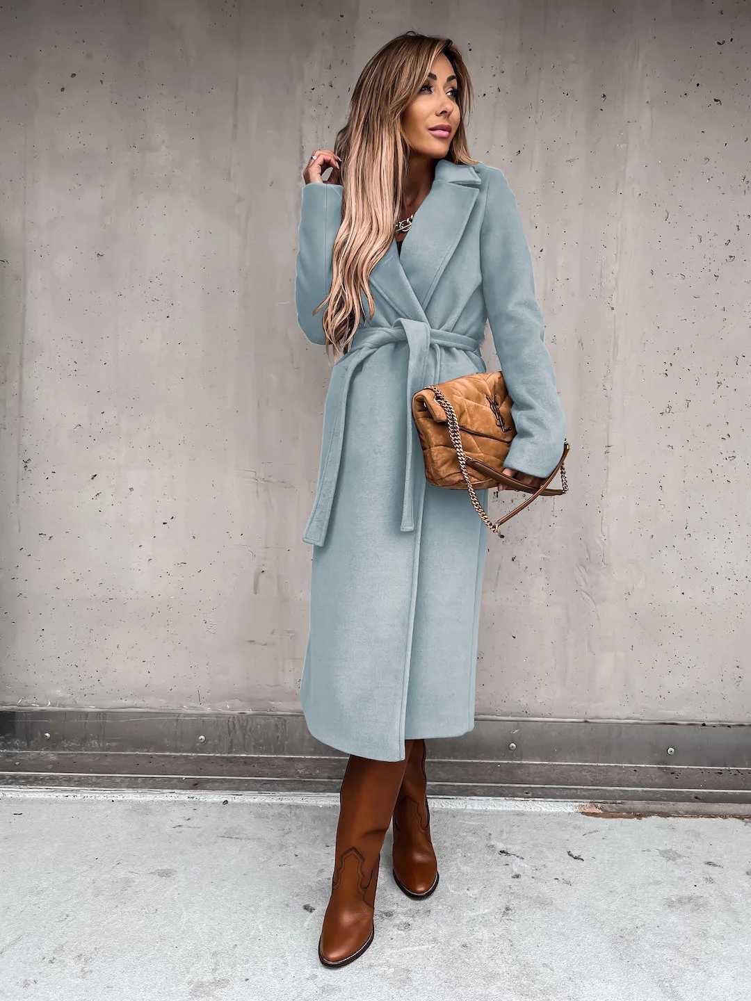 European and American autumn and winter coats for womens clothing Solid color lapel Long sleeved woolen womens coats Simple stX241009