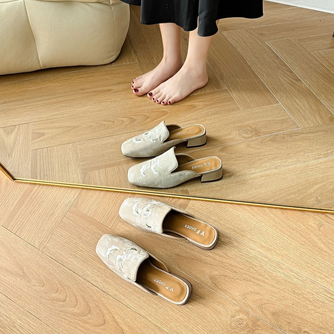 New Chinese Style Embroidered Muller Slippers Women S Outerwear New Flat Bottomed And Versatile Toe Sandals For Summer Ddmythur