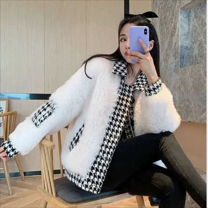 2023 autumn/winter new Korean version of loose lamb wool plaid splicing imitation fur jacketX241018