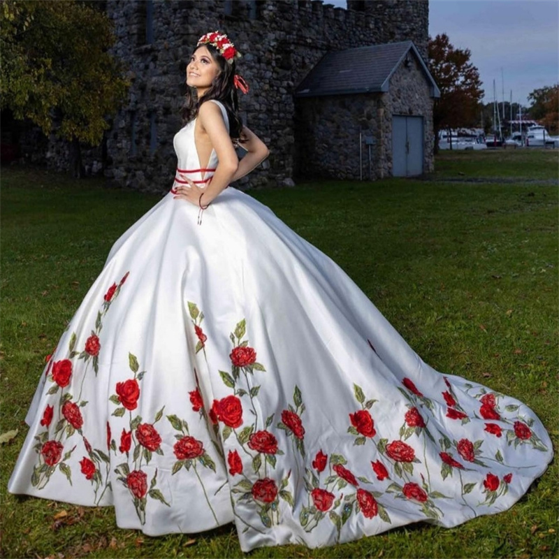 Mexican Style Charro Quinceanera Dress Princess V Neck Soft Satin Embroidery Sixteen Birthday Dress Vestio De Anos Para Xv Vestio De Novias Formal Par