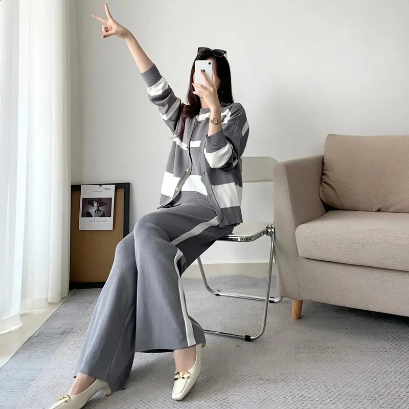 Knitwears Cardigan Striped Sweater Vest knit Wide Leg Pants Outfits Casual Knitted 3 Piece Sets Korean Fashion Loose Ensemble 241017