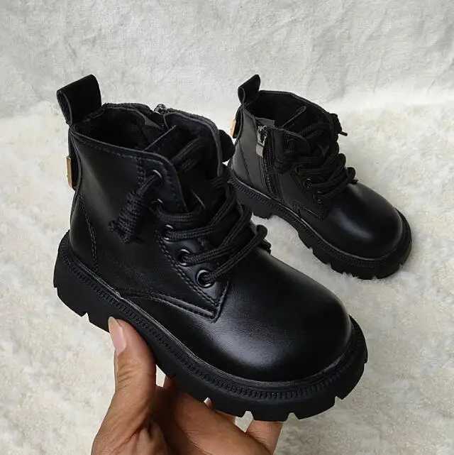 Boots Childrens shoes fashionable leather comfortable childrens short boots winter boys sports running shoes girls casual snow ankle boots H241018