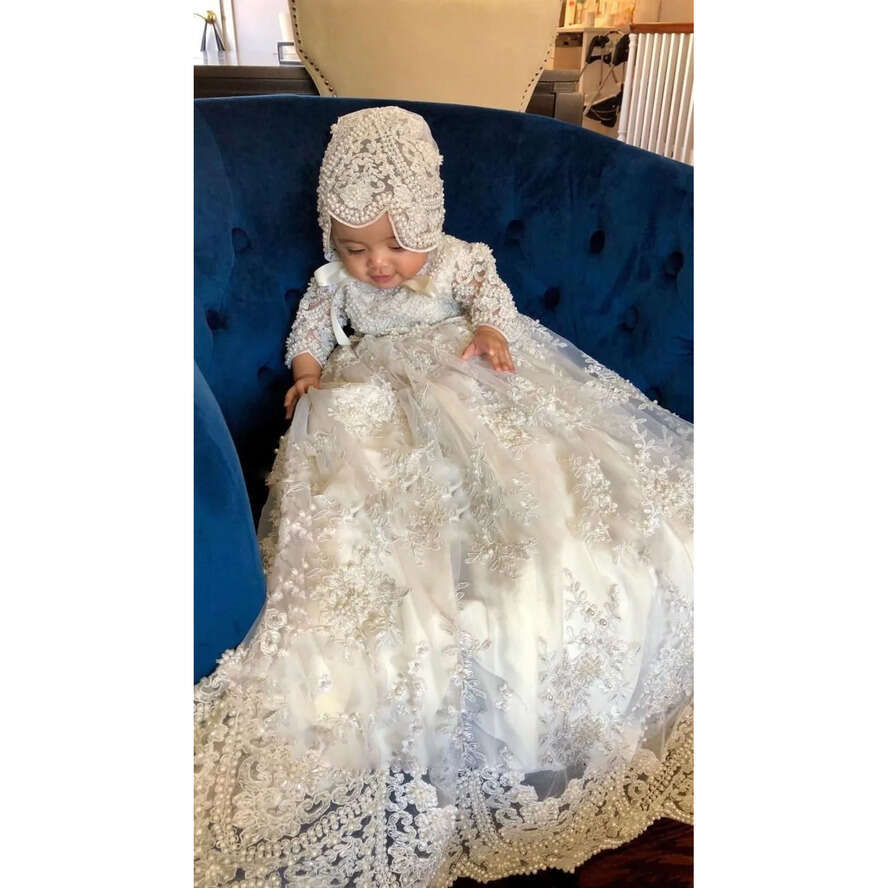 Lace 2019 Christening New Gowns For Baby Girls Crystal 3D Ral Appliqued Baptism Dresses With Bonnet First Communion Dress Bc1789