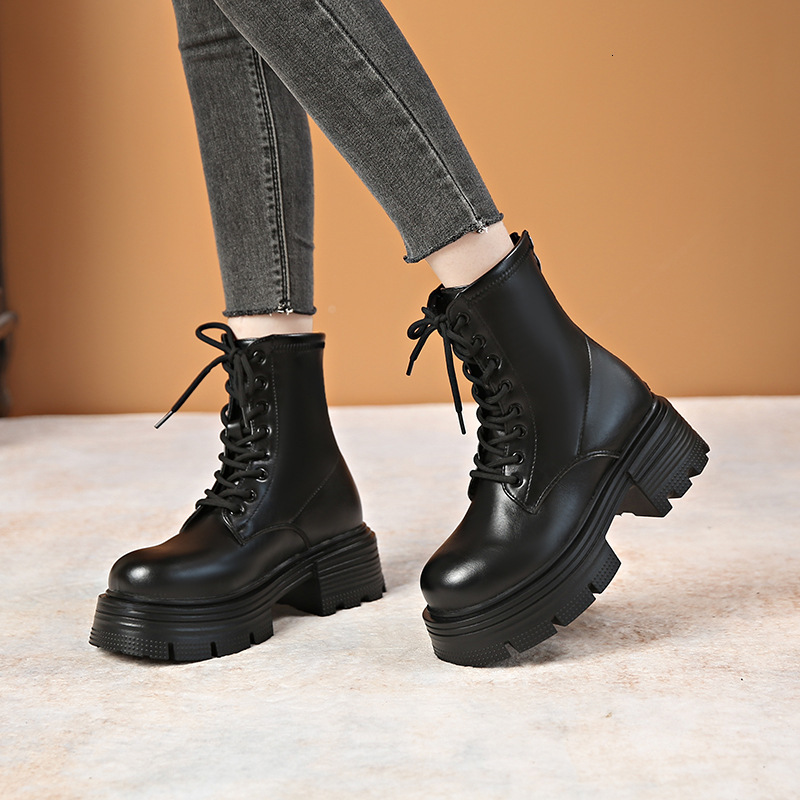 New Martin boots with straps for autumn and winter 2024, slimming British style versatile and fashionable short boots for women