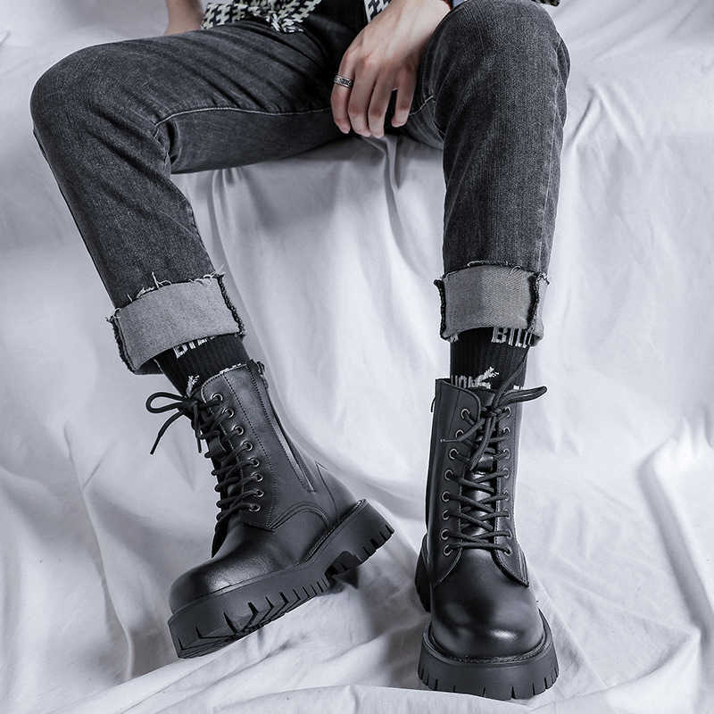 Martin Boot Oversized Mens Ankle Women Boots Leather British Style New Motorcycle Boots Fashion Boots Fashion Boots Woman Shoes 240927